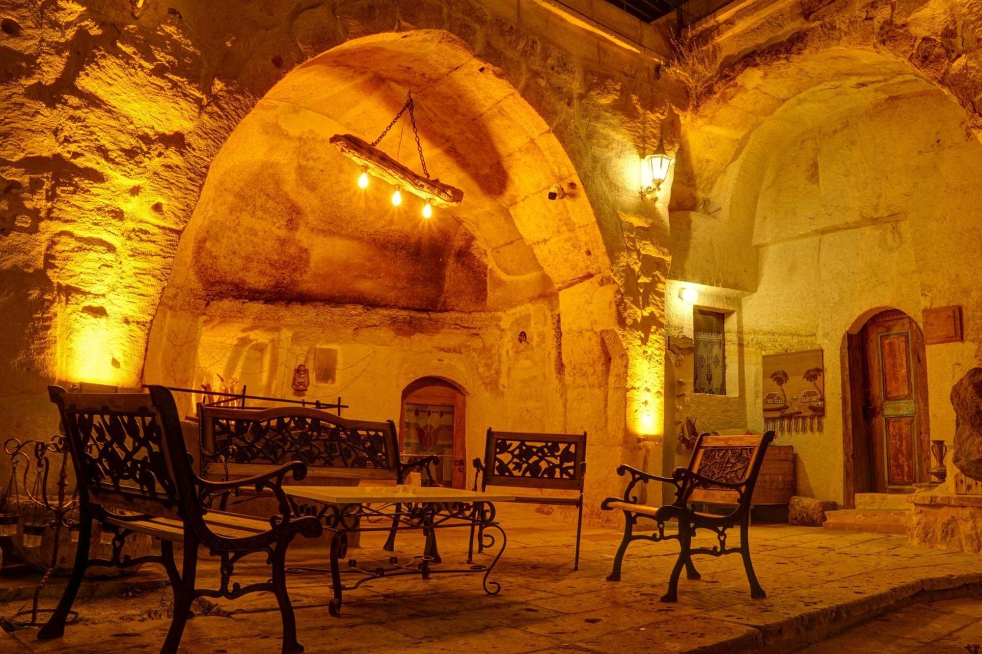 Gibos Cave Hotel Ürgüp Eksteriør billede